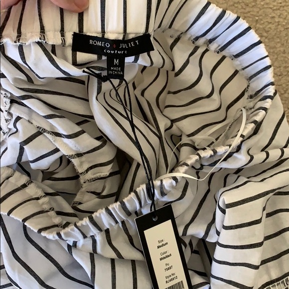 Off The Shoulder Blouse - Picture 3 of 7